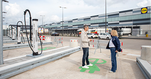 Nieuwsbericht: Batenburg bouwt mee aan elektrisch Lidl-transport