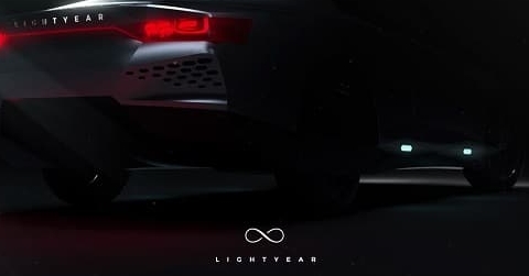 Nieuwsbericht: Autodak met zonnepanelen