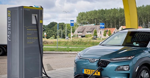 Nieuwsbericht: Opladen auto snel simpeler