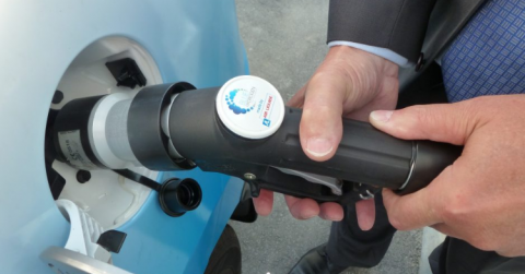 Nieuwsbericht: Snel veel tankstations erbij